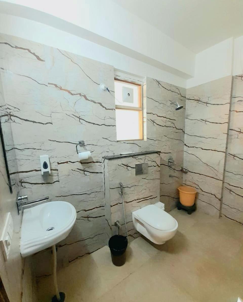 Bonfire Hostels Rišikéš Exteriér fotografie