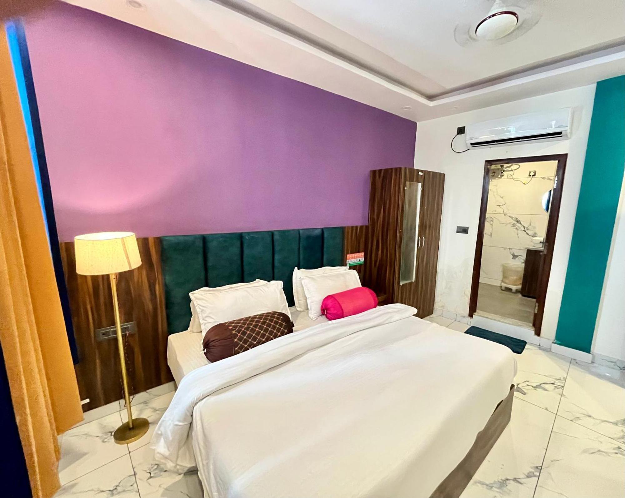 Bonfire Hostels Rišikéš Exteriér fotografie