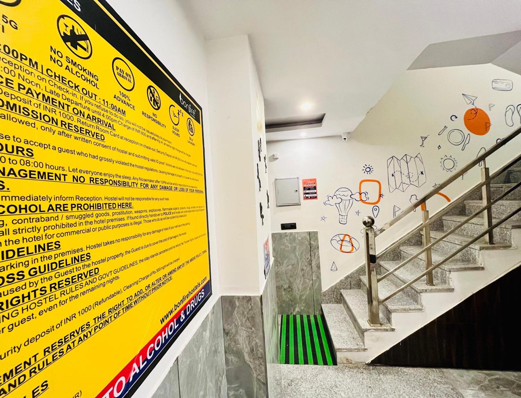 Bonfire Hostels Rišikéš Exteriér fotografie